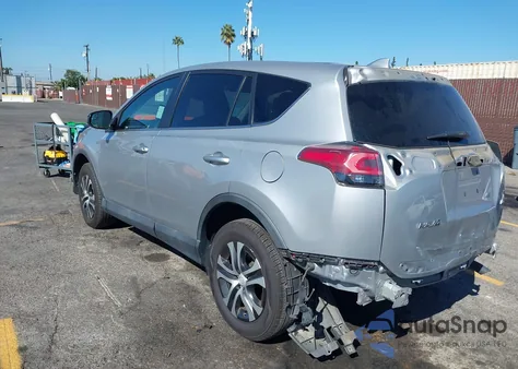 2018 Toyota Rav4 Le z USA, uszkodzony, nr VIN 2T3ZFREV8JW460034